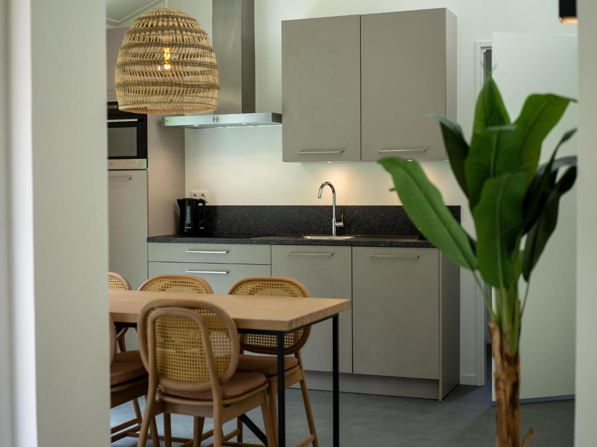 Vakantiehuis Luxurious With Sauna, In A Park, 900 M From The *