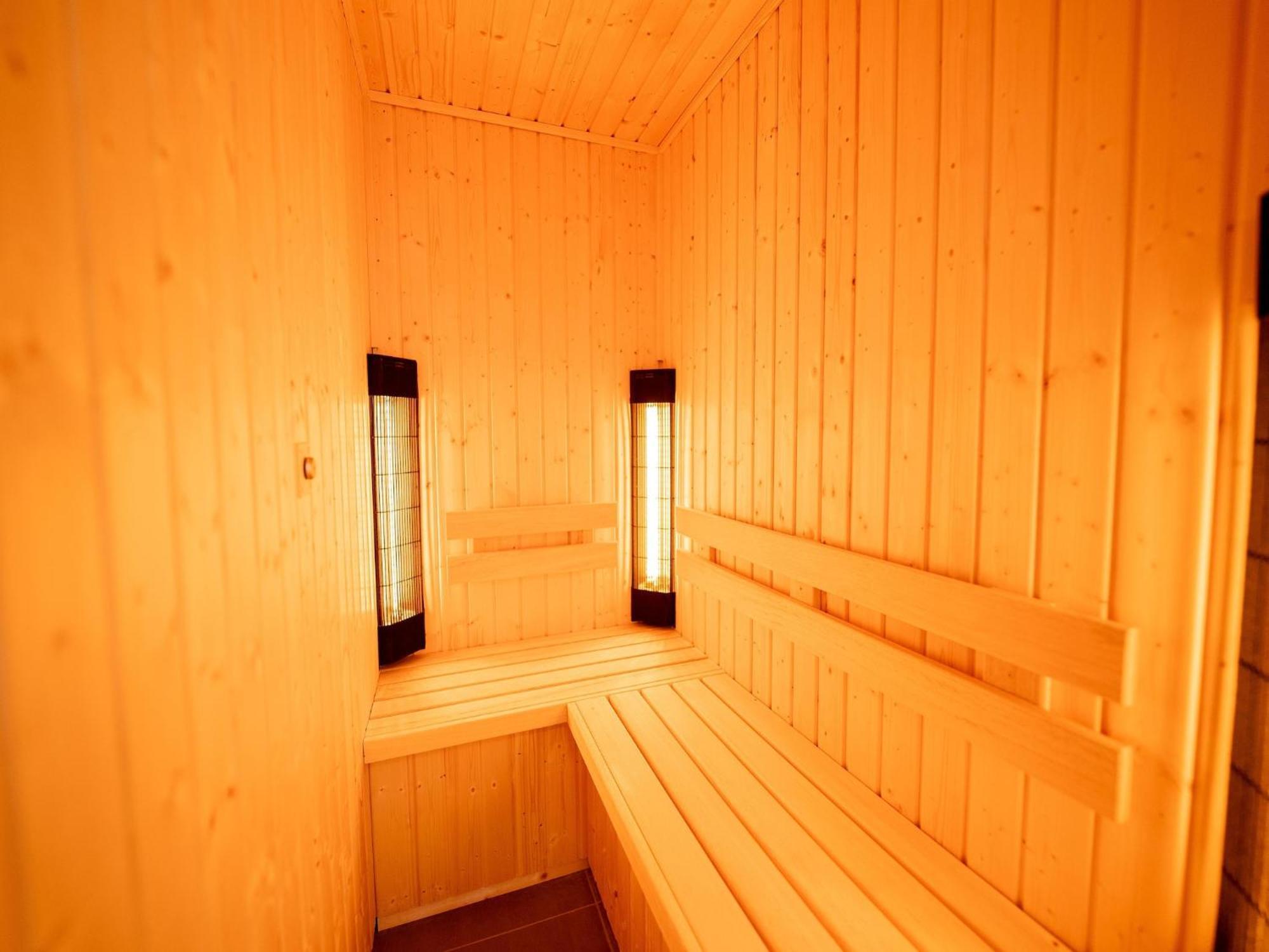 Luxurious With Sauna, In A Park, 900 M From The